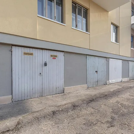 Guesthost - Prospettiva Corso Giovecca Ferrara