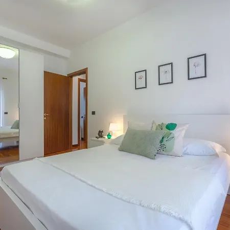 Appartement Guesthost - Prospettiva Corso Giovecca *