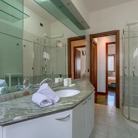 Appartement Guesthost - Prospettiva Corso Giovecca *