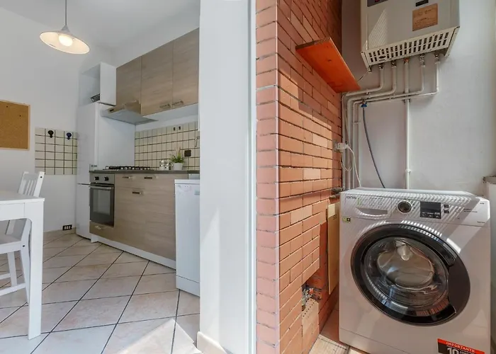 Guesthost - Prospettiva Corso Giovecca * Ferrara